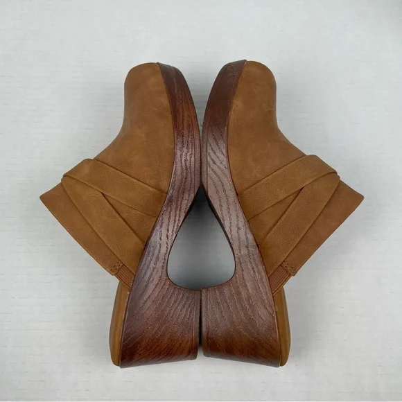 BOC Comfort Clogs Women’s 7 M Brown Slip on Mules Heeled Buckle Accent Coastal - Picture 12 of 14